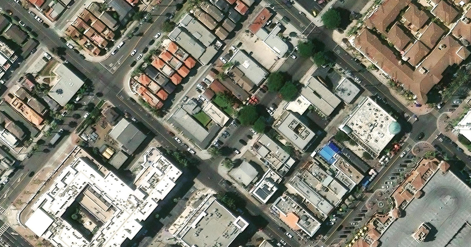 Aerial view of the block around 225 5th St, downtown Huntington Beach